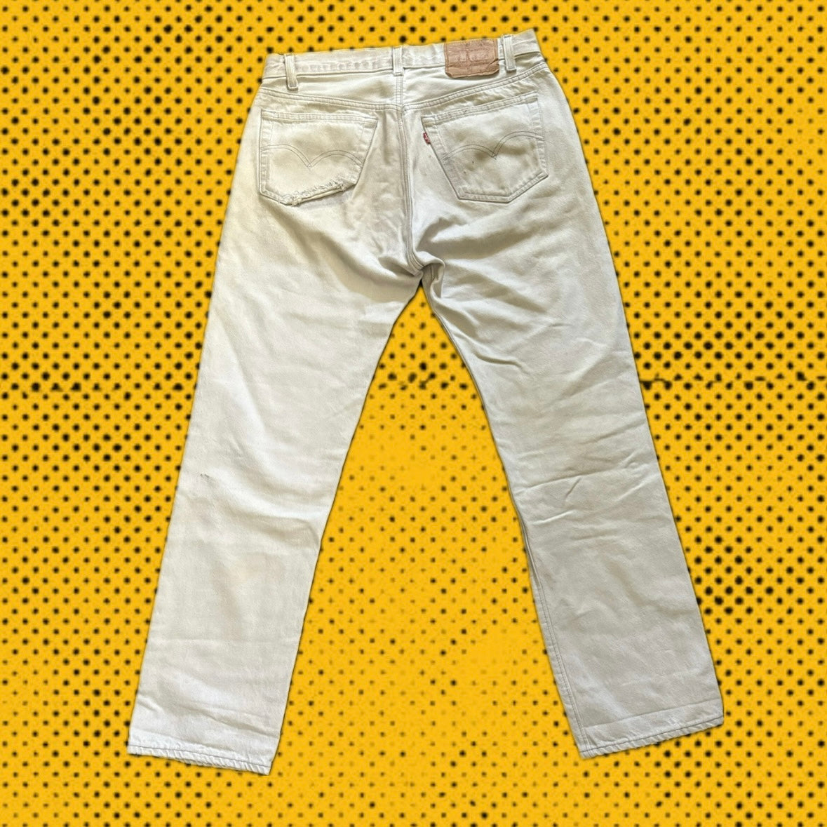 DISTRESSED LEVI’S CREAM WHITE 31x28