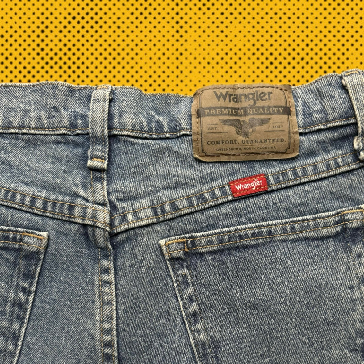 WRANGLER MID-RISE JEANS 28x26